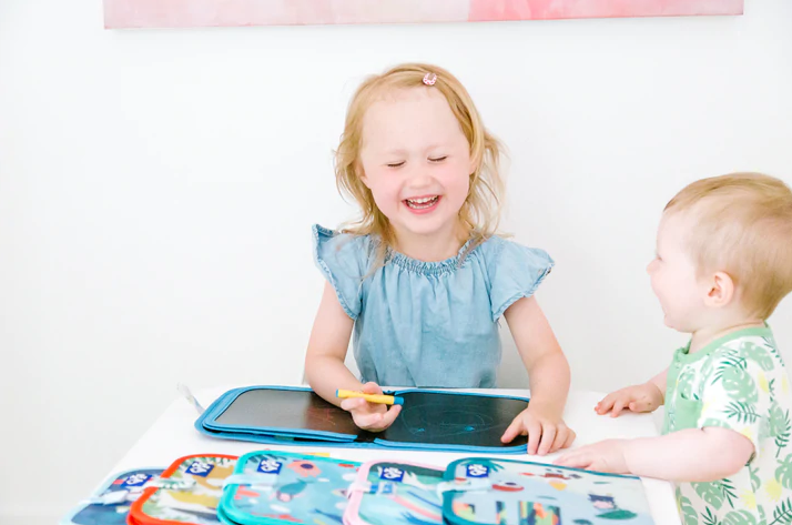 Jaq Jaq Bird - Timeless Wonder Doodle It & Go Erasable Book - Unicorns - view 6